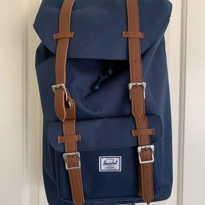 Herschel Little America Backpack Mid-Volume